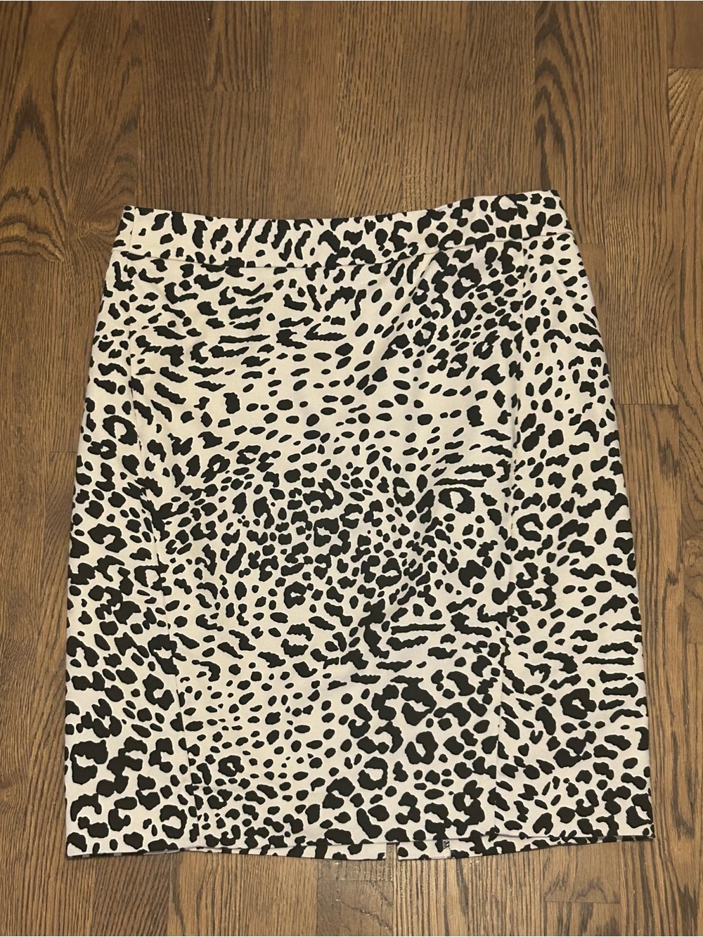 LOFT Black and White Leopard-Print Pencil Skirt 302